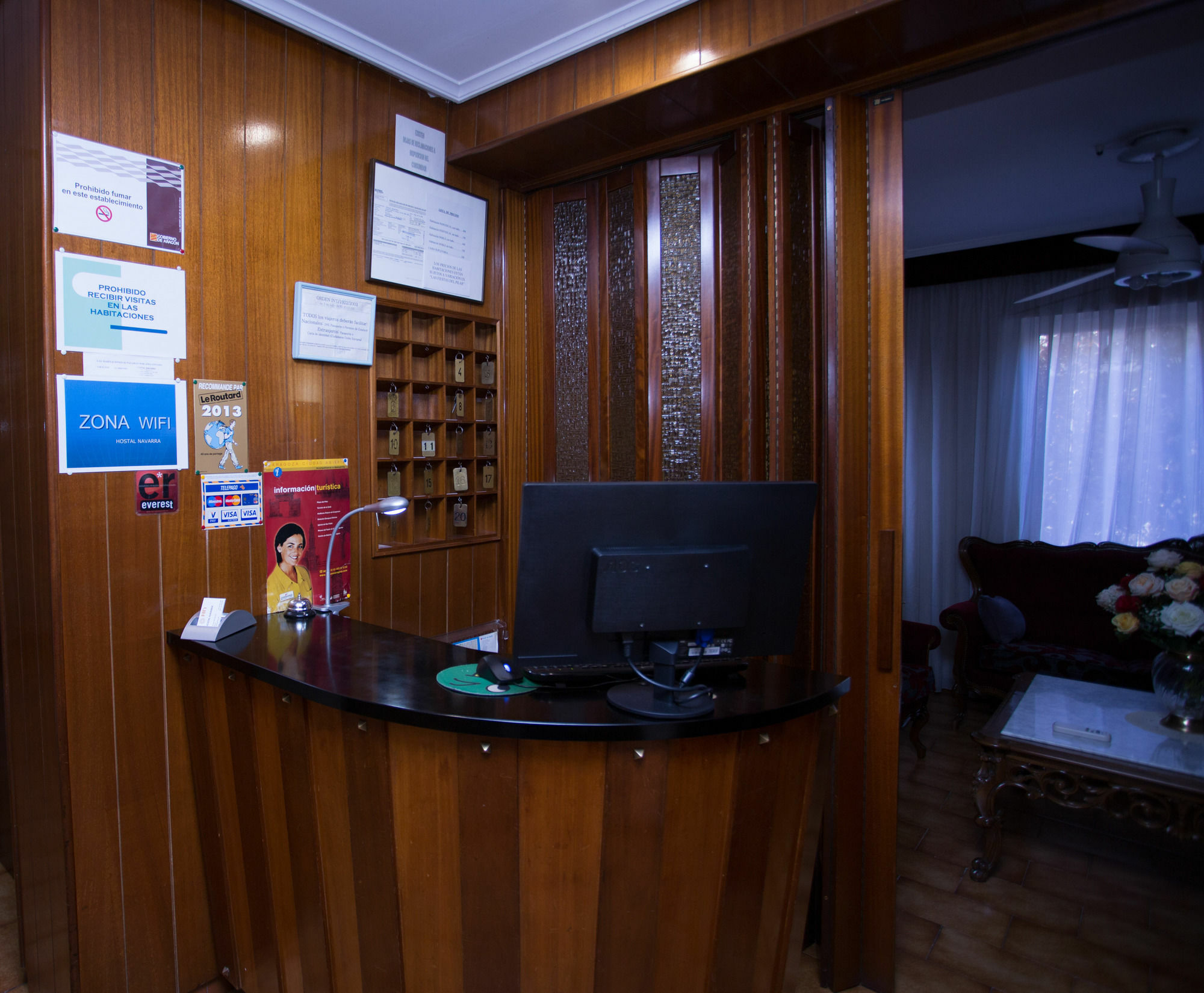 Hostal Navarra سرقسطة المظهر الخارجي الصورة